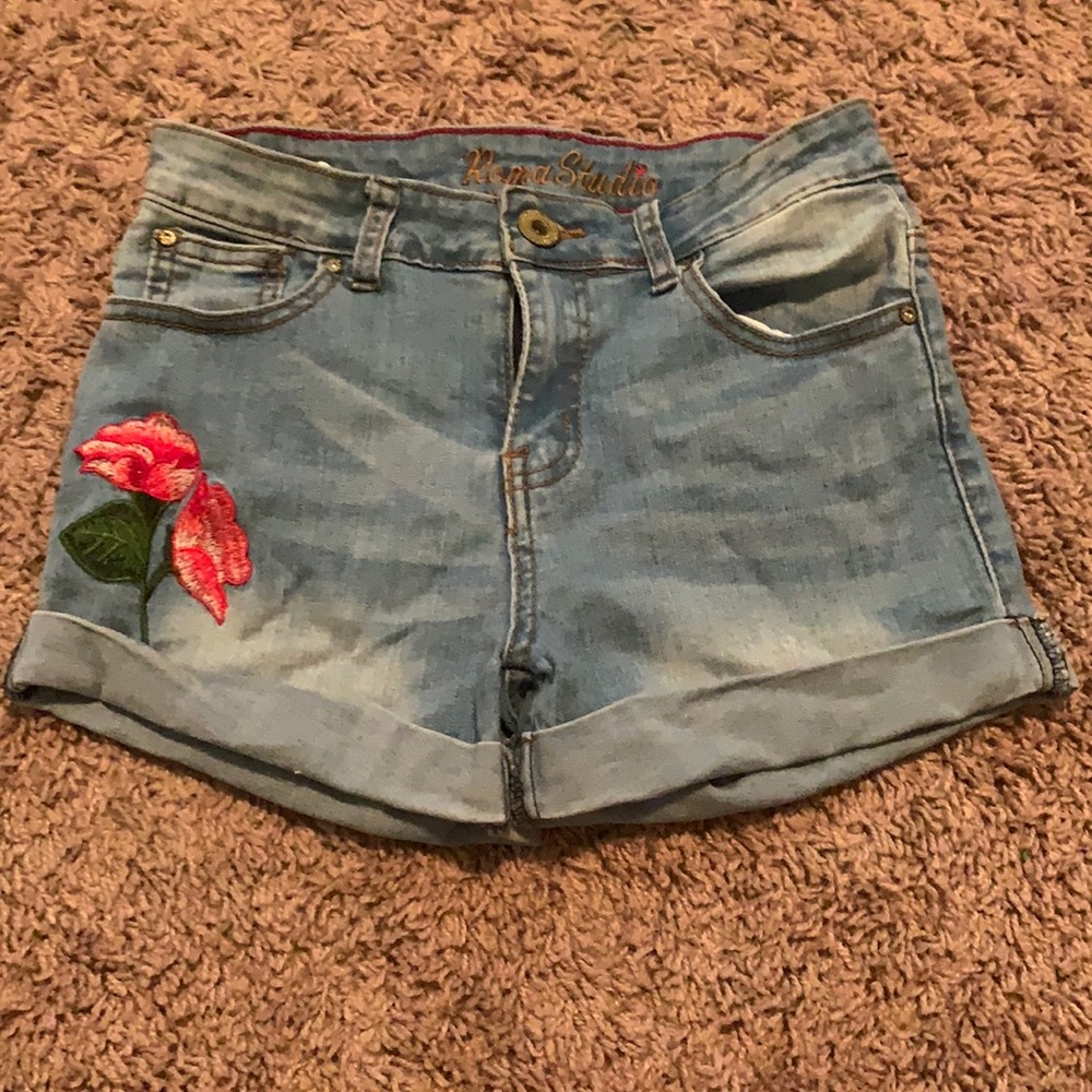 Cute Summer shorts never worn